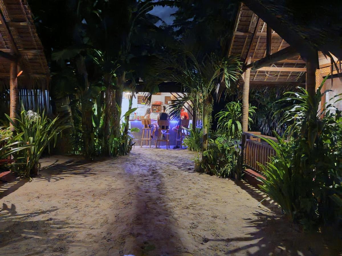 Zhaya'S Beach & Cottages エルニド エクステリア 写真
